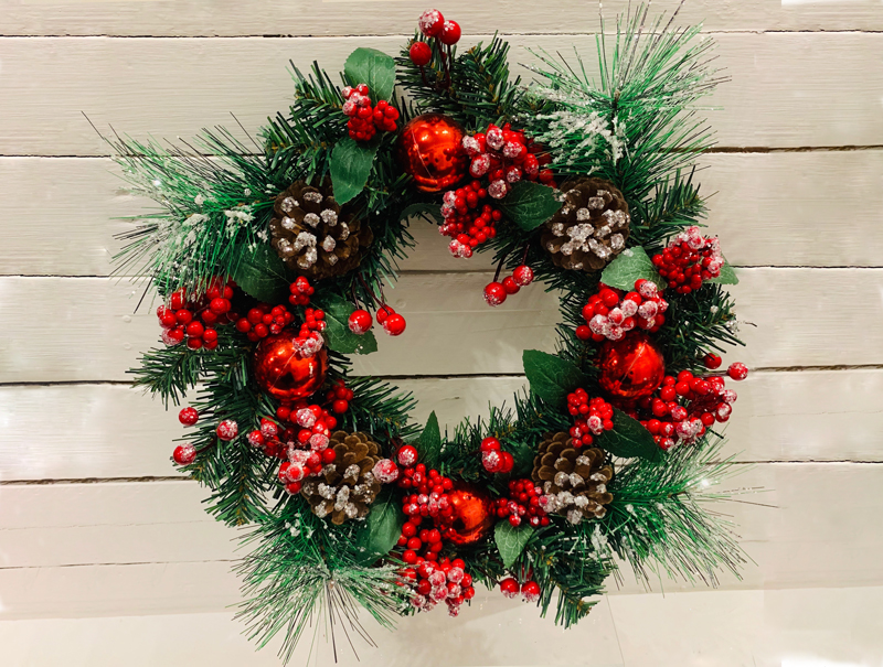 Christmas Wreaths & Garlands